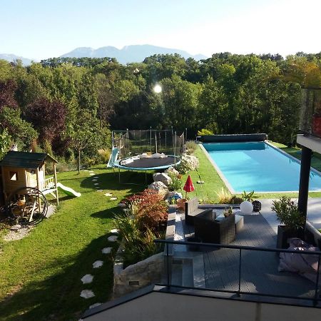 Chambres, Cuisine, Piscine, Spa, Billards, Airhockey, Nature Fillinges Buitenkant foto